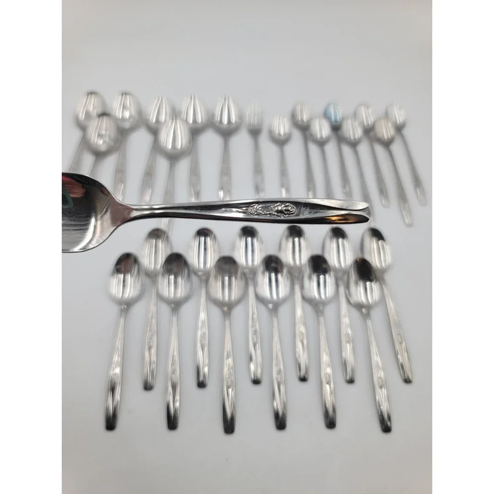 29pc Rogers International Silver Rosebud Rose Bud Flatware Set Serving Spoons